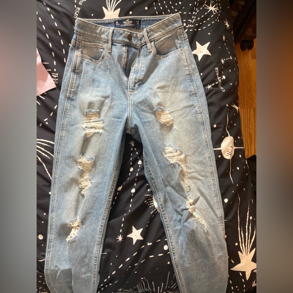 Curvy Ultra High Rise Mom Jean - Picture 1 of 3